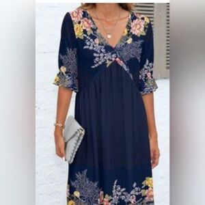 NWT MEDIUM PINK DAISY DRESS.